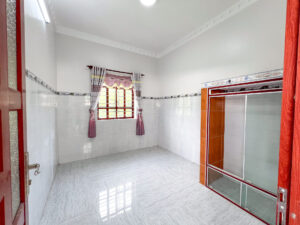 Untitled 5266 300x225